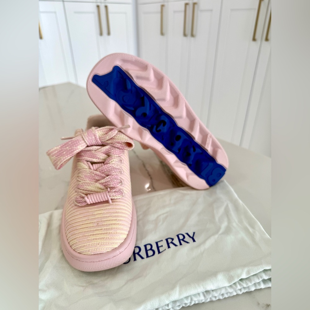 Burberry Box Knit Check Low Top Sneakers - Picture 6 of 7